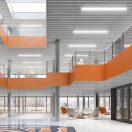 Les Solutions plafond et mur Armstrong présente deux nouveaux systèmes de plafond à panneaux avec ressort de torsion